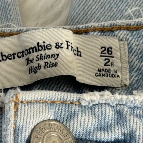 Abercrombie & Fitch The Skinny High Rise Busted Knee Distressed Light Jean Sz 26 - Picture 8 of 15